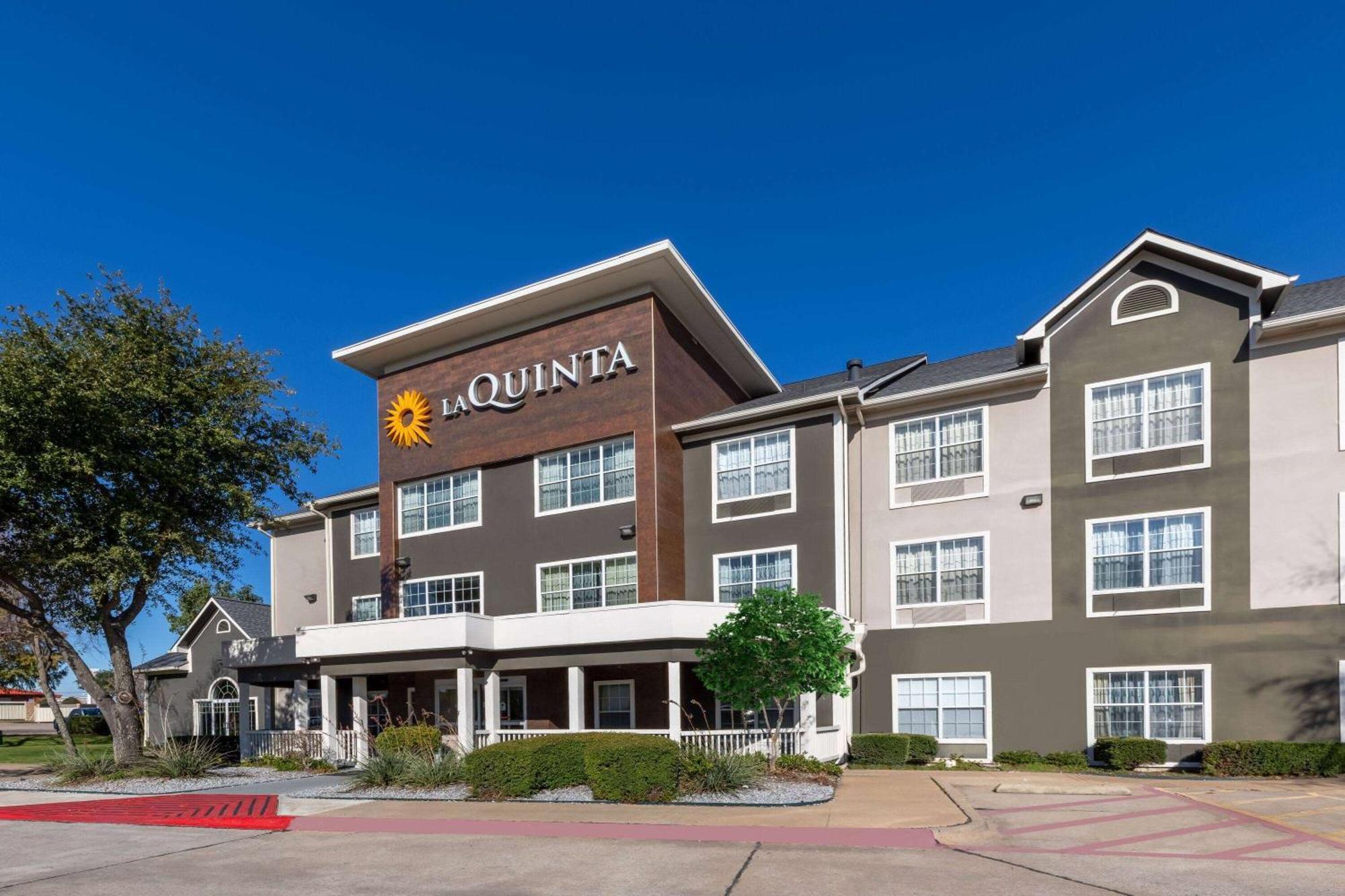 La Quinta By Wyndham Rockwall Exterior photo